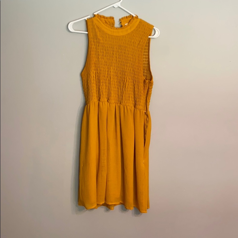 Sleeveless dress